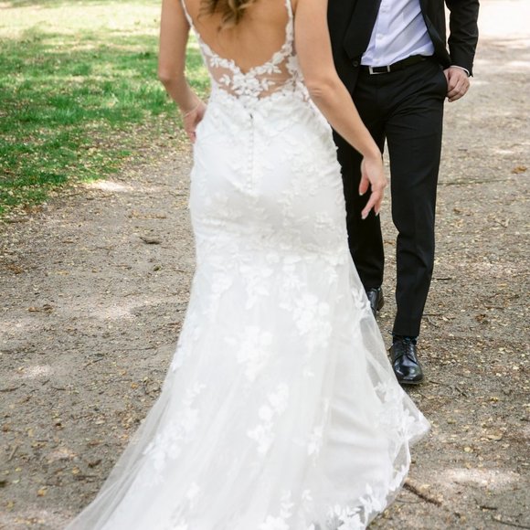 Enzoani Love Alara Fit and Flare Wedding Dress - Picture 11 of 11